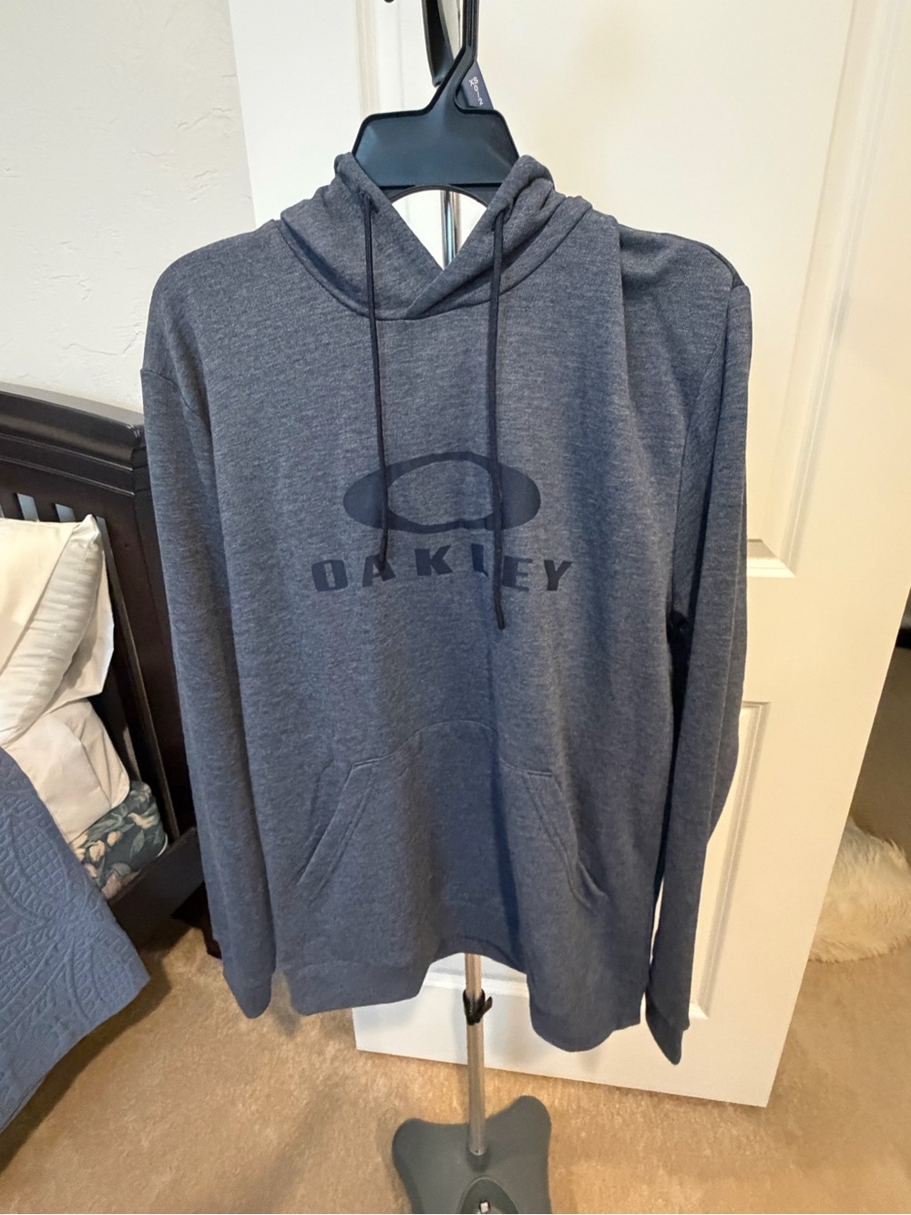 Oakley Heather Grayish Blue Pullover Hoodie with Front Pocket